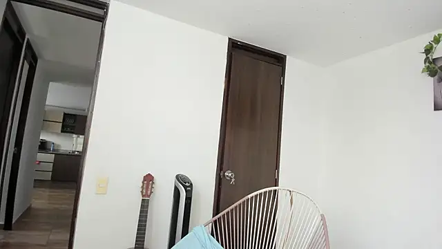 Eli dl online show from April 21, 2:56 pm