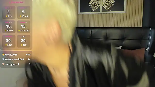 summer night  online show from February 20, 3:08 pm