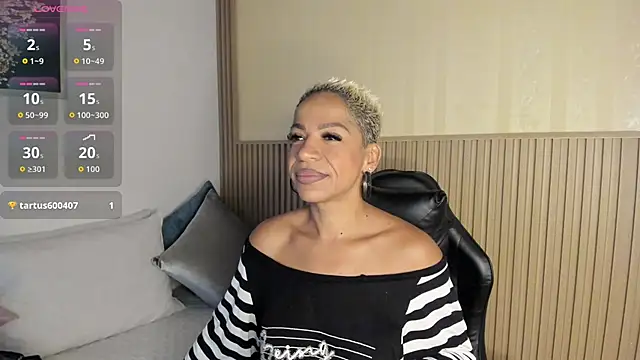 summer night  online show from September 9, 11:54 am