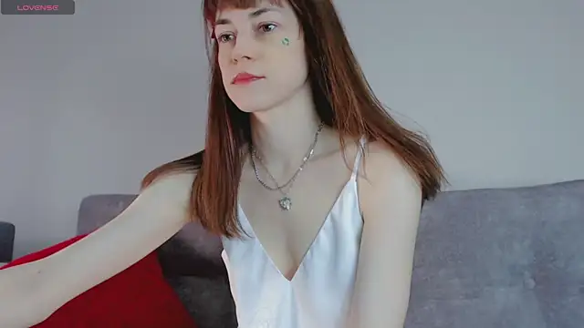 Amina Barbarian online show from December 16, 11:55 am