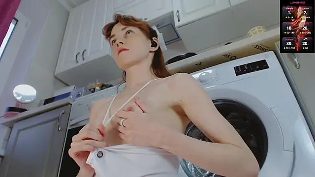 Amina Barbarian online show from September 16, 4:41 pm