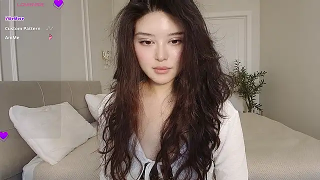 Snapshot of tenderlybaee chatting on July 30, 4:11 am tenderlybaee online show from July 30, 4:11 am