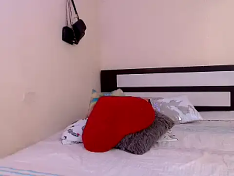 chika hellar online show from February 14, 10:04 pm