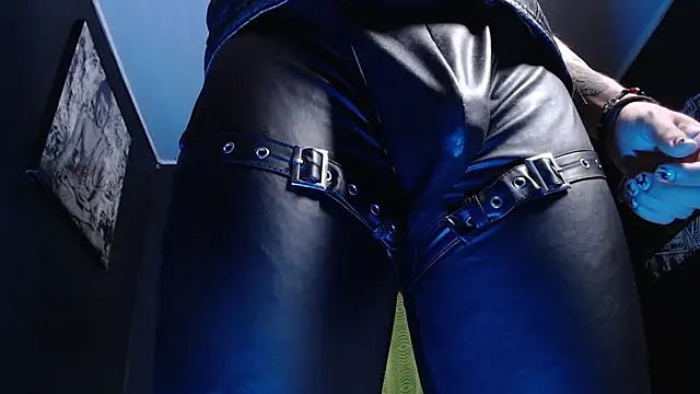 Dicaprioo  online show from April 23, 7:41 am