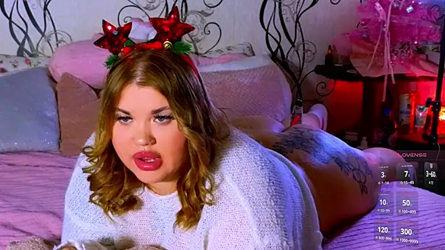 Snapshot of hi_im_Eva chatting on December 18, 8:47 pm hi im Eva online show from December 18, 8:47 pm