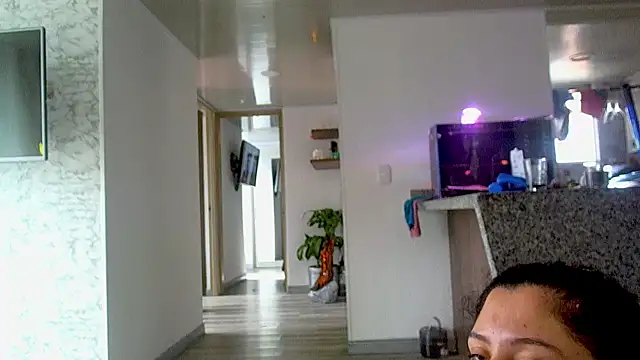 Snapshot of adan_eva960 chatting on February 24, 3:20 pm adan eva960 online show from February 24, 3:20 pm