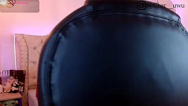 Snapshot of Charlotte_Jones__ chatting on September 17, 11:01 am Charlotte Jones online show from September 17, 11:01 am