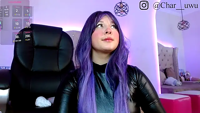 Snapshot of Charlotte_Jones__ chatting on December 3, 11:52 am Charlotte Jones online show from December 3, 11:52 am