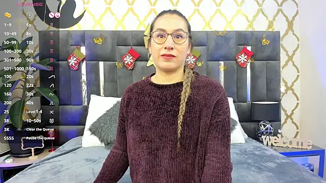 RubbyTaylor online show from December 1, 2:44 pm