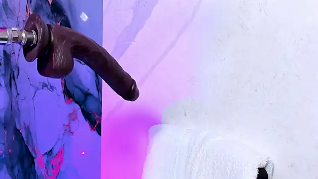 Snapshot of kristal_blond chatting on November 2, 3:53 am kristal blond online show from November 2, 3:53 am