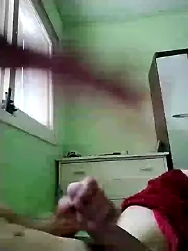 Snapshot of santss009 chatting on December 2, 8:22 pm santss009 online show from December 2, 8:22 pm