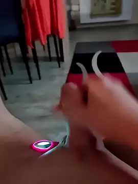 Szeltolo001 online show from April 3, 1:47 am