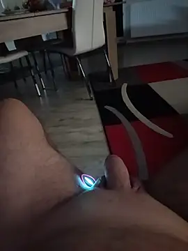 Szeltolo001 online show from August 3, 12:42 am