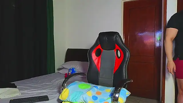 Regansmiths online show from February 27, 8:28 am