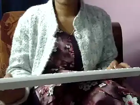 momo lov online show from January 4, 7:24 am