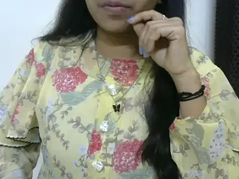 momo lov online show from February 28, 9:15 am