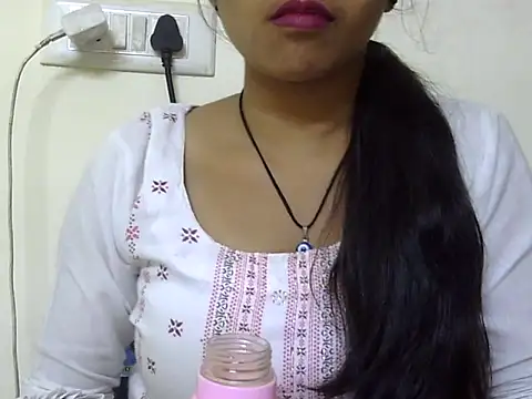 momo lov online show from October 10, 4:55 am