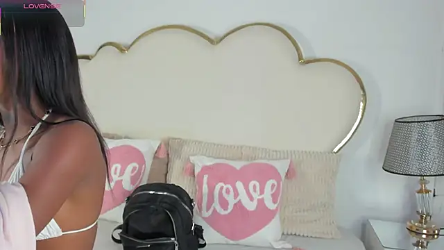 CahitlinBell online show from October 24, 5:48 am