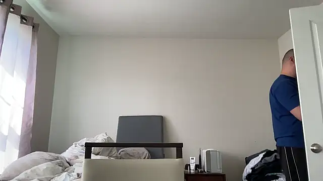 SluggishChase99 online show from April 15, 3:30 pm