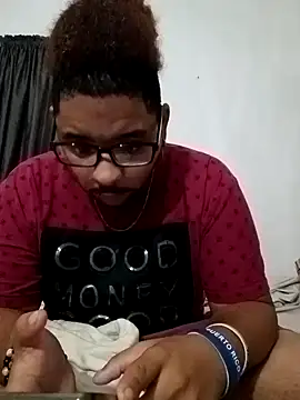 Snapshot of Dj-yefri-pauta chatting on February 5, 4:16 am Dj-yefri-pauta online show from February 5, 4:16 am