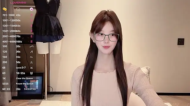 omaiiil online show from November 25, 9:31 am