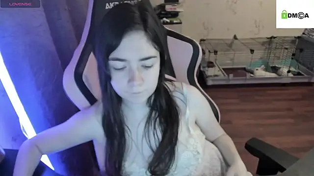 Crazy forest fairy online show from February 2, 2:06 am