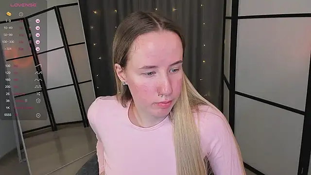 Cassie Kelman online show from March 22, 3:20 am