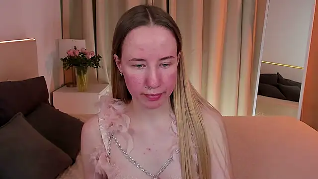 Cassie Kelman online show from March 23, 3:10 am