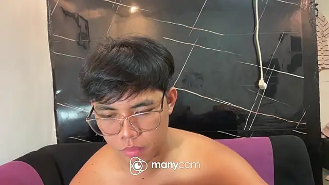 hoenika online show from February 5, 11:59 am