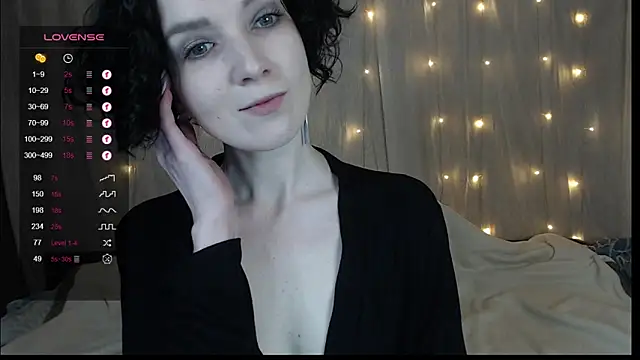 TinaWince online show from December 23, 4:33 am