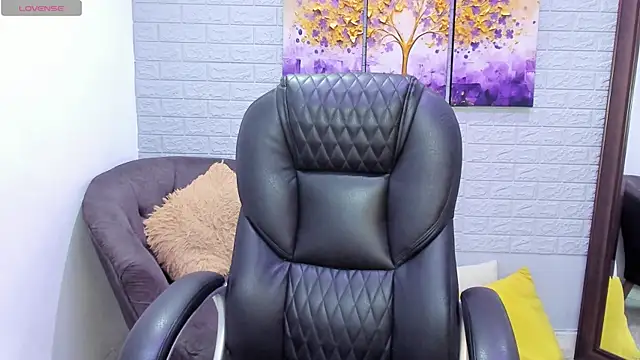  alaiasmile  online show from September 27, 7:19 pm