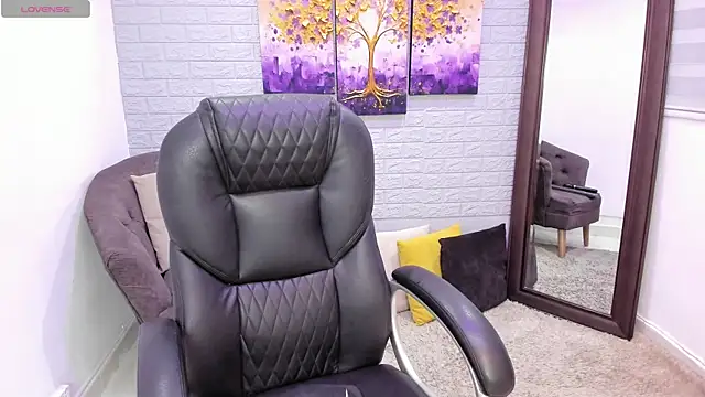  alaiasmile  online show from April 15, 4:36 pm