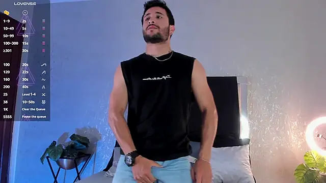 Valentinoford online show from December 9, 5:40 am