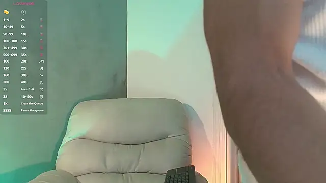 Valentinoford online show from February 21, 2:50 am