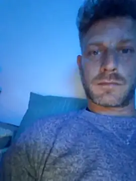 Jonjon3669 online show from April 4, 9:56 pm