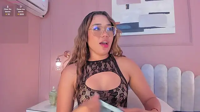 mara brooks online show from February 10, 1:14 am