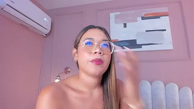 mara brooks online show from March 5, 9:59 pm