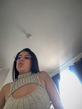 Snapshot of Naughty_arabs chatting on December 12, 9:26 pm Naughty arabs online show from December 12, 9:26 pm