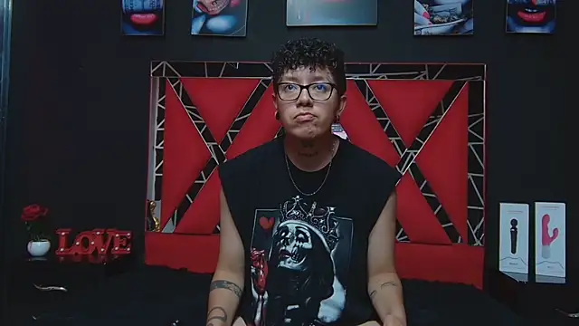 alex noa online show from March 7, 7:16 pm