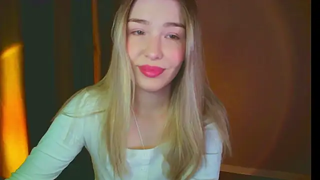 mia raspberrie online show from January 23, 4:15 pm