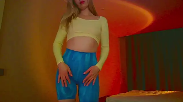 mia raspberrie online show from January 31, 2:48 am