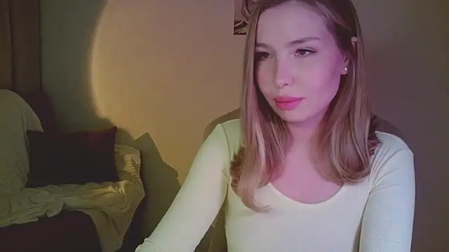 mia raspberrie online show from April 28, 10:04 pm