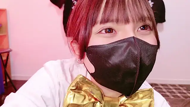 senachinnn online show from February 3, 6:45 am