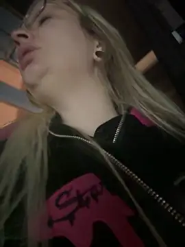 Teya moon  online show from February 27, 9:58 pm