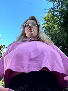 Teya moon  online show from September 10, 2:06 pm