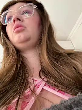 Teya moon  online show from May 14, 5:58 am