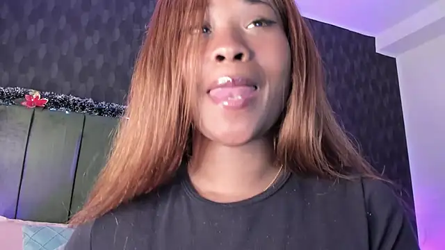 Snapshot of Anneth__M chatting on December 31, 4:46 pm Anneth  M online show from December 31, 4:46 pm