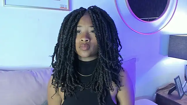 Snapshot of Anneth__M chatting on March 10, 7:29 pm Anneth  M online show from March 10, 7:29 pm