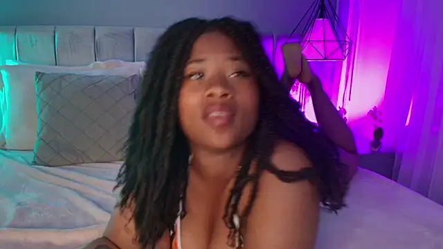 Snapshot of Anneth__M chatting on March 21, 10:50 pm Anneth  M online show from March 21, 10:50 pm