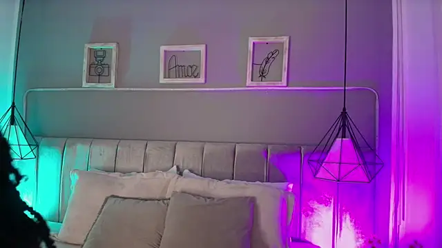 Snapshot of Anneth__M chatting on March 22, 7:53 pm Anneth  M online show from March 22, 7:53 pm